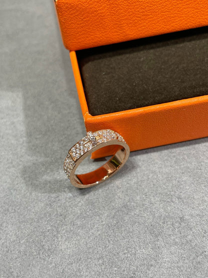 {
  "Bling Jewelrys": "ブリングジュエリー",
  "KELLY PINK GOLD DIAMOND RING": "ケリー ピンクゴールド ダイヤモンドリング"
}