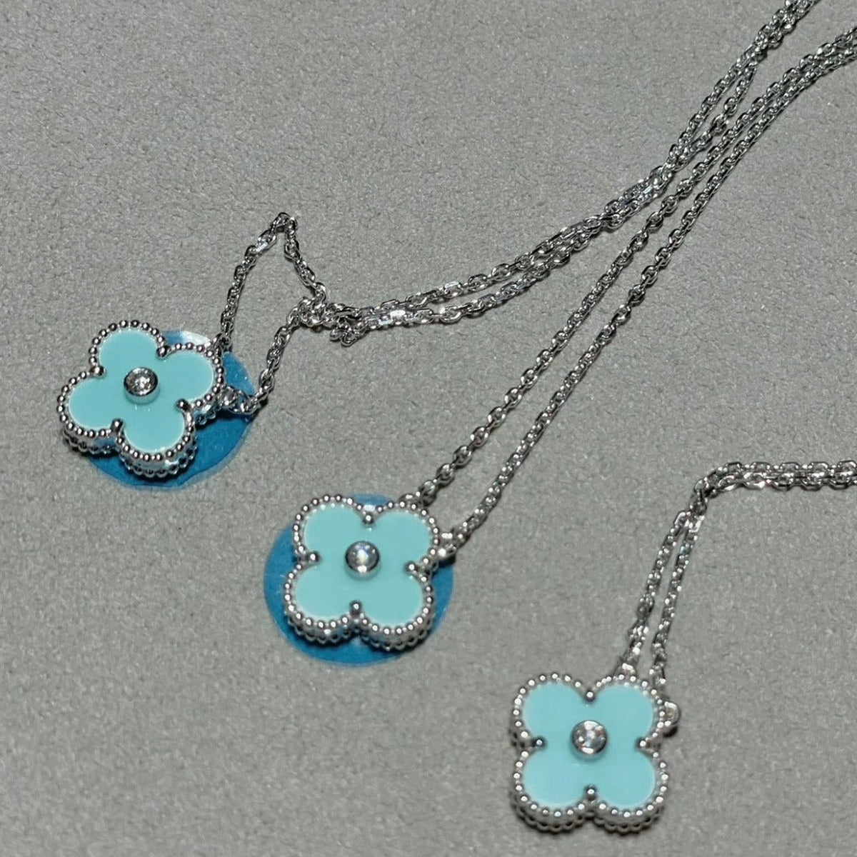[Bling Jewelrys ]CLOVER 1 DIAMOND LIGHT BLUE SILVER NECKLACE