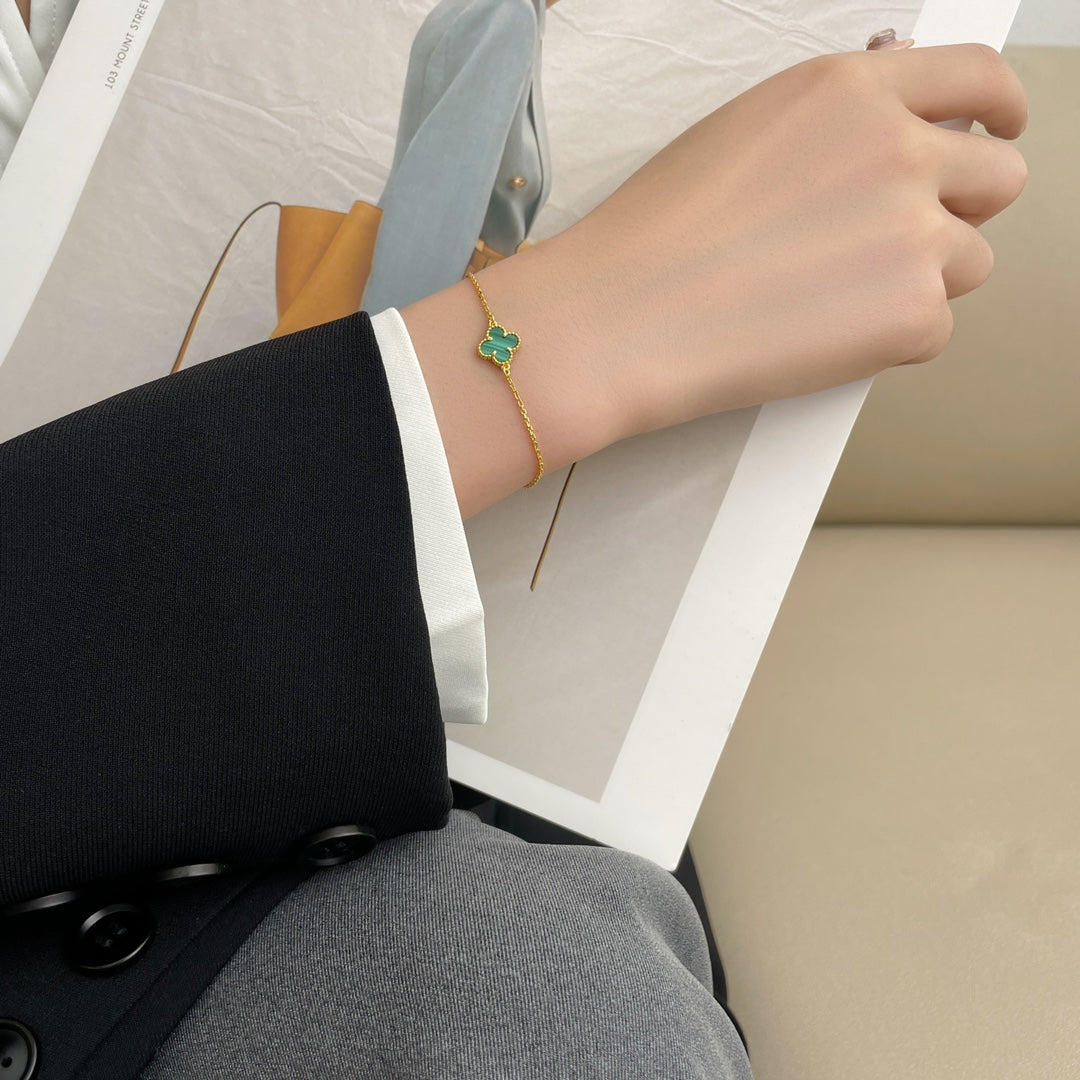 [Bling Jewelrys ]KLEEBLATT-ARMBAND MALACHIT 1 MOTIV