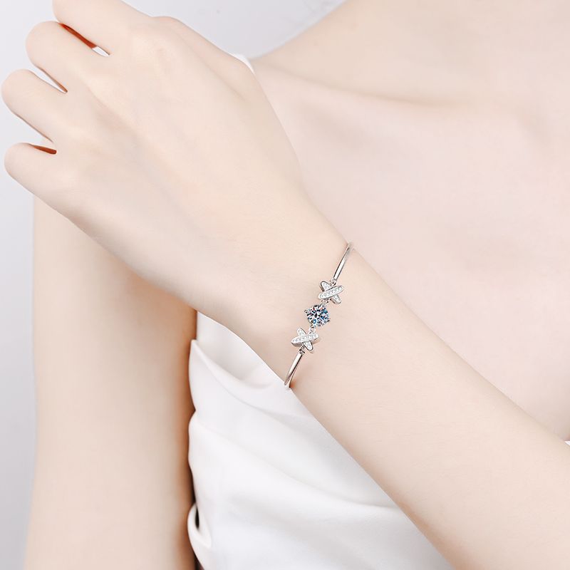 [Bling Jewelrys]ELEGANT BOW-KNOT MOISSANITE BRACELET