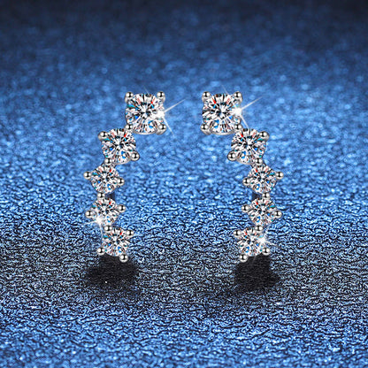 [Bling Jewelrys] スパークリング スマイル アーク モアッサナイト スタッドピアス