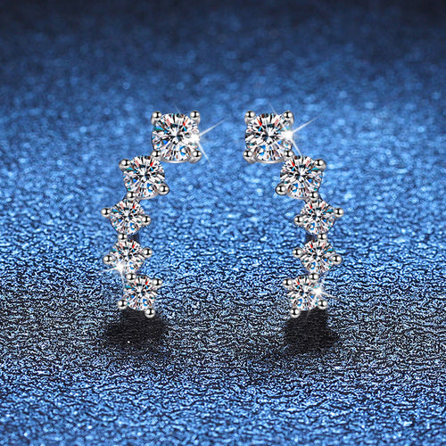 [Bling Jewelrys] スパークリング スマイル アーク モアッサナイト スタッドピアス