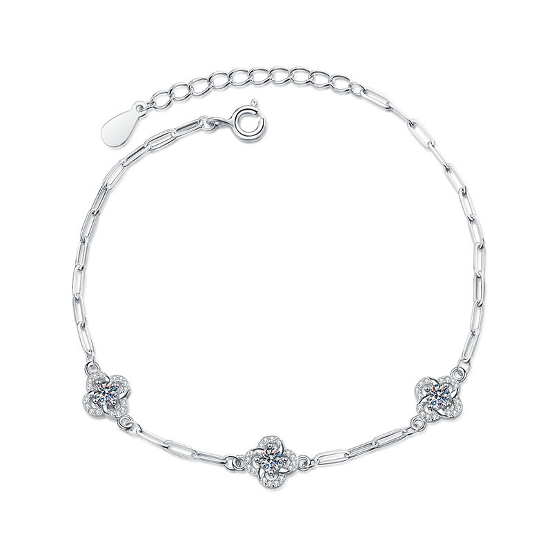 [Bling Jewelrys]TRIPLE-CLOVER MOISSANITE BRACELET