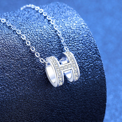 {
  "Bling Jewelrys": "ブリングジュエリー",
  "FULL-PAVE \"H\" MOISSANITE PENDANT NECKLACE": "フルパヴェ \"H\" モアサナイト ペンダントネックレス"
}