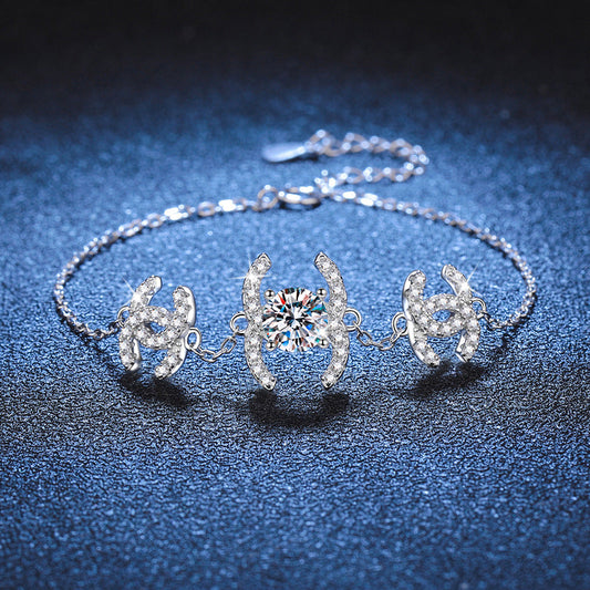 [Bling Jewelrys]CLASSIC INTERLOCKING MOISSANITE BRACELET