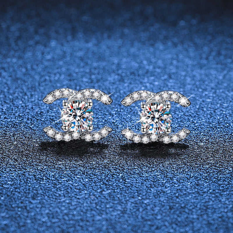 [Bling Jewelrys]CHIC INTERLOCKING DOUBLE-C MOISSANITE STUD EARRINGS