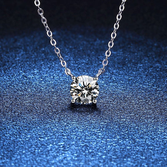 [Bling Jewelrys]CLASSIC FOUR-PRONG SOLITAIRE MOISSANITE NECKLACE