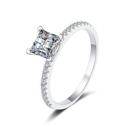 {
  "Bling Jewelrys": "Bling Jewelry",
  "ELEGANT PRINCESS CUT MOISSANITE ENGAGEMENT RING": "エレガント プリンセスカット モアッサナイト 婚約指輪"
}