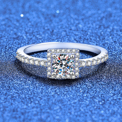 [Bling Jewelrys]DAINTY SUGAR-CUBE MOISSANITE RING