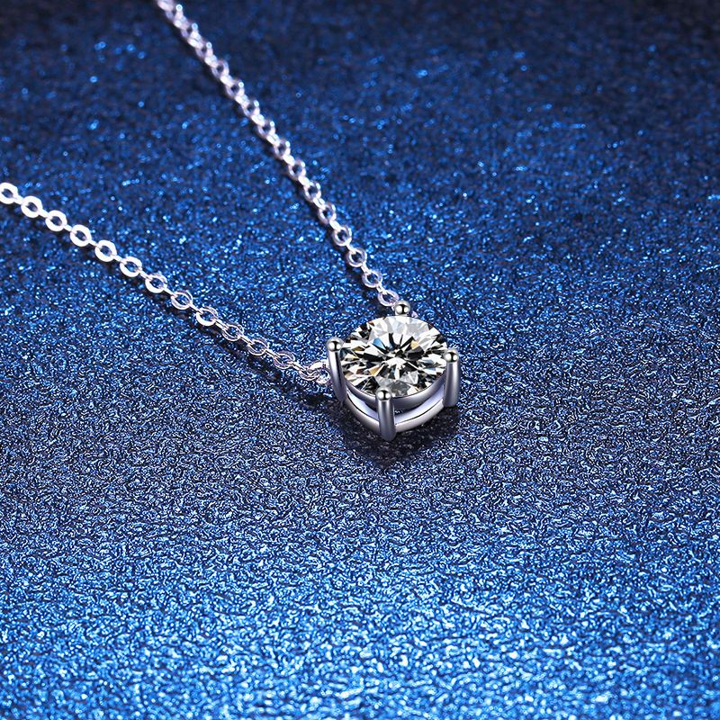 [Bling Jewelrys]CLASSIC FOUR-PRONG SOLITAIRE MOISSANITE NECKLACE