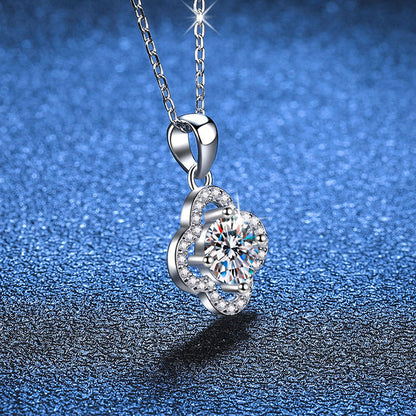 [Bling Jewelrys]クラシック クローバー モアサナイト ペンダント ネックレス