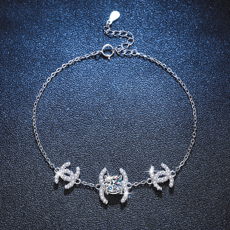 [Bling Jewelrys]CLASSIC INTERLOCKING MOISSANITE BRACELET