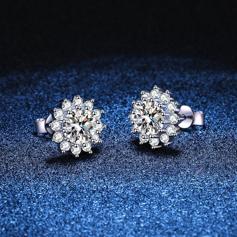 {
  "Bling Jewelrys": "ブリングジュエリー",
  "BLOOMING SUNFLOWER MOISSANITE STUD EARRINGS": "ブルーミングサンフラワー モアサナイト スタッドピアス"
}
