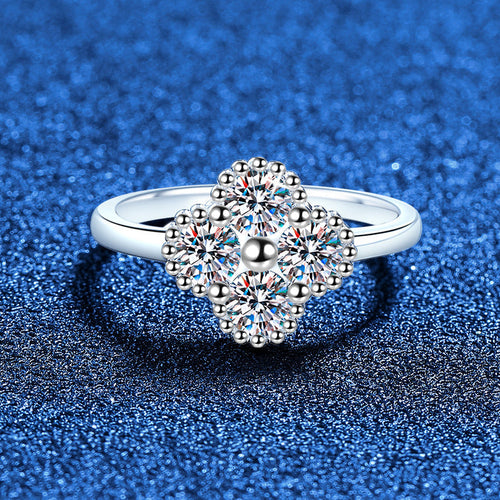 [Bling Jewelrys]ELEGANT FOUR-LEAF CLOVER MOISSANITE RING