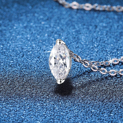 {
  "Bling Jewelrys": "【Bling Jewelry】洗練されたマーキスカット モアサナイト ペンダントネックレス"
}