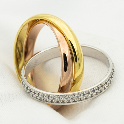 {
"Bling Jewelrys": "ブリングジュエリー",
"TRINITY RING GOLD PINK GOLD SILVER DIAMONDS": "トリニティリング ゴールド ピンクゴールド シルバー ダイヤモンド"
}