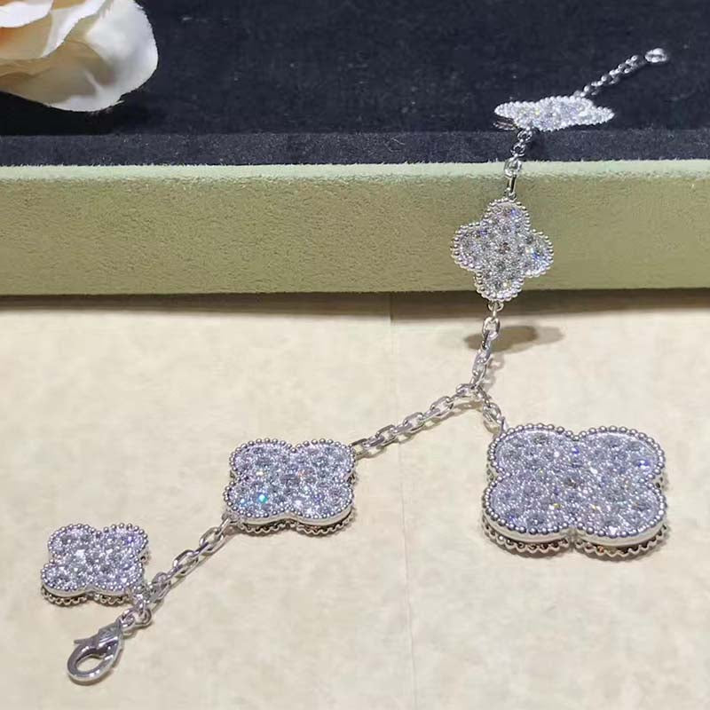 [Bling Jewelrys ]CLOVER 6 MOTIFS SILVER DIAMOND BRACELET
