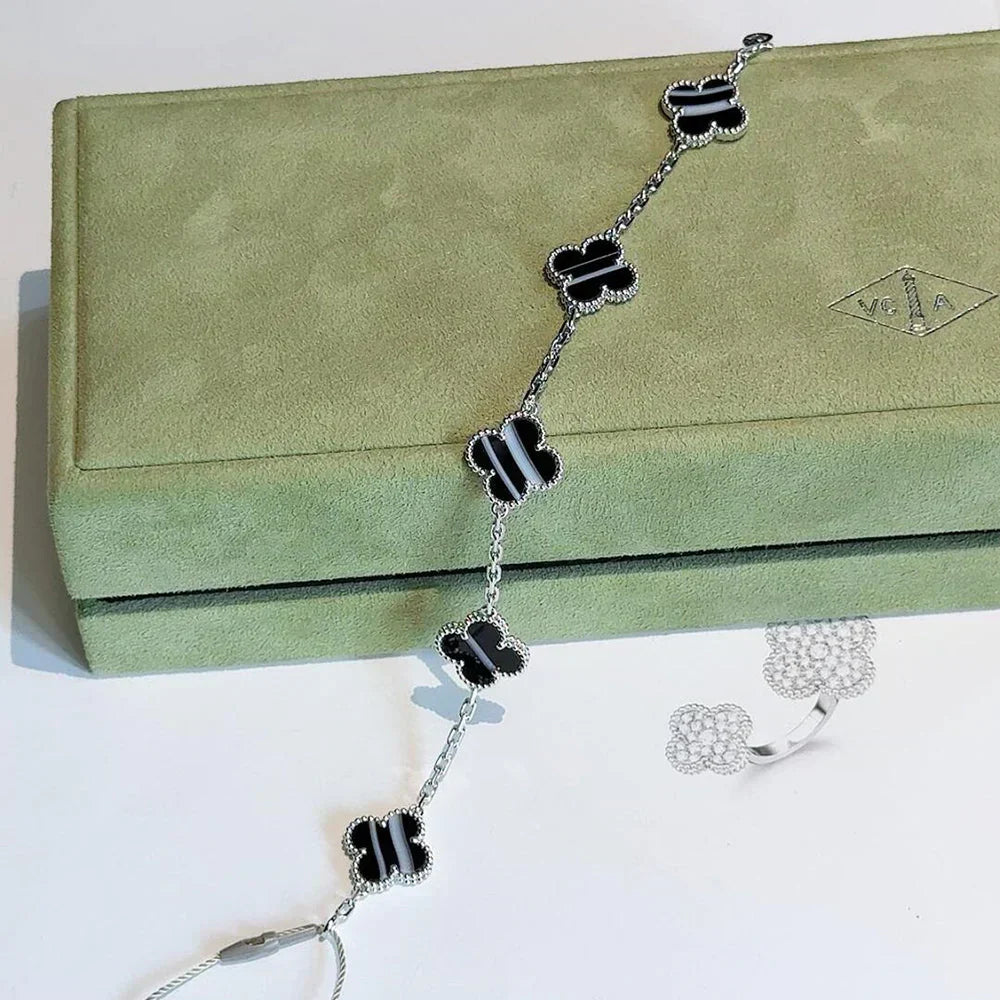[Bling Jewelrys ] CLOVER 5 MOTIF PULSAR STONE BRACELET COLLECTION