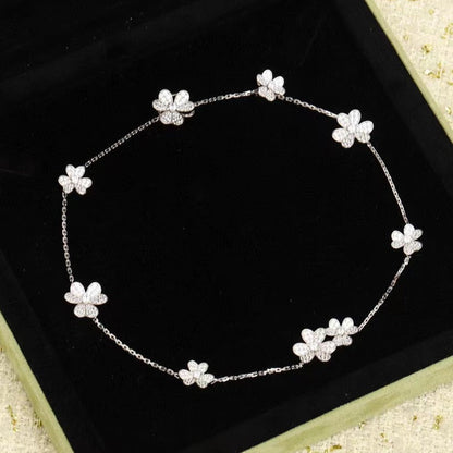 [Bling Jewelrys] FRIVOLE SILBER-HALSKETTE MIT 9 BLUMEN