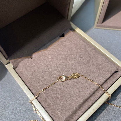 {"[Bling Jewelrys ]JEUX DE PINK GOLD DIAMOND NECKLACE": "[Bling Jewelry] JEUX DE HALSKETTE AUS ROSEGOLD MIT DIAMANTEN"}