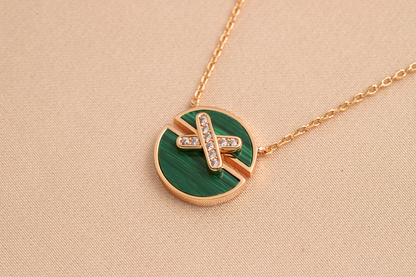 {"[Bling Jewelrys ]JEUX DE PINK GOLD DIAMOND NECKLACE": "[Bling Jewelry] JEUX DE HALSKETTE AUS ROSEGOLD MIT DIAMANTEN"}