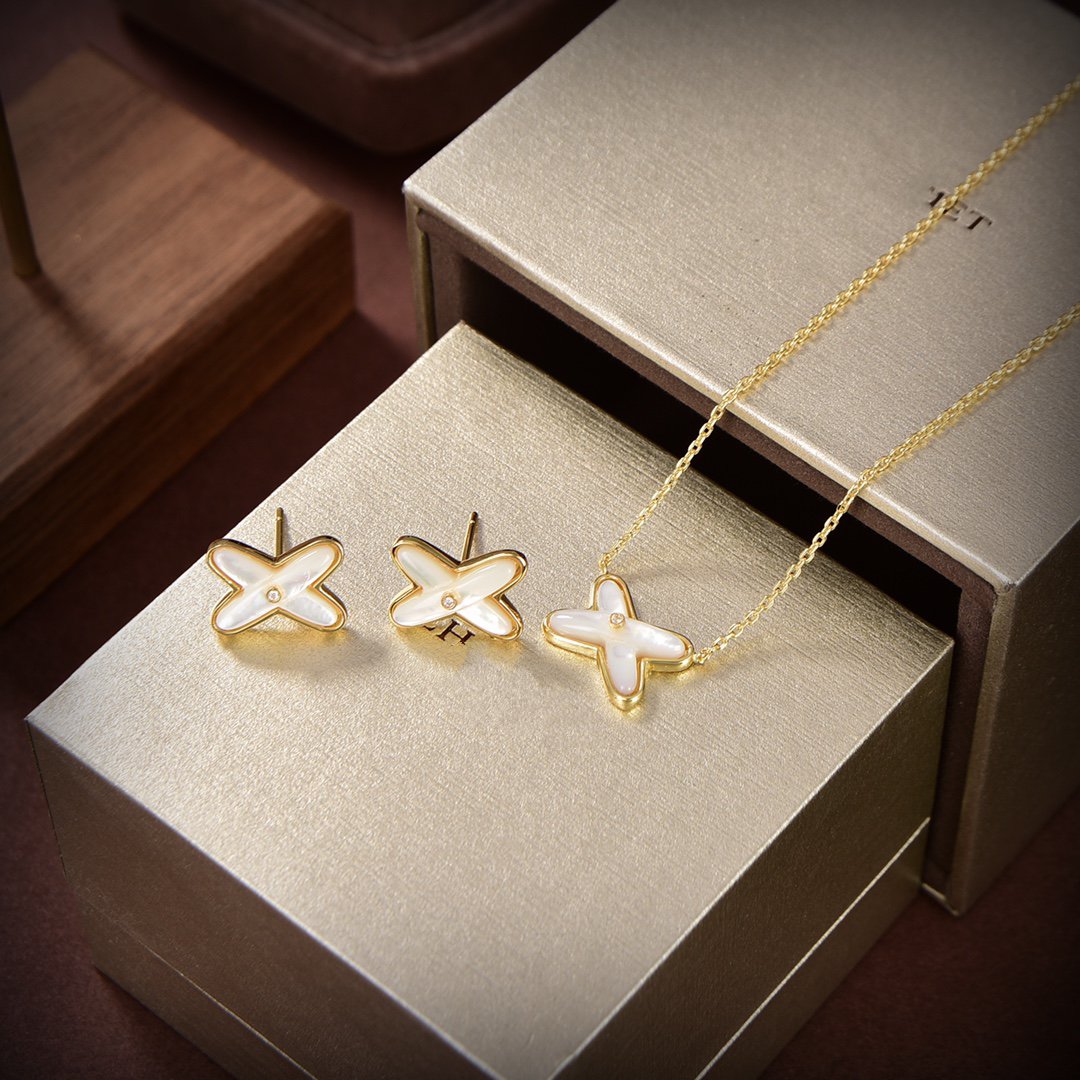 [Bling Jewelrys ]JEUX DE WHITE MOP GOLD DIAMOND EARRINGS