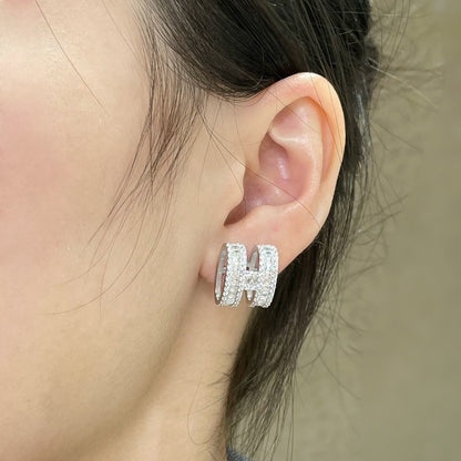 [Bling Jewelrys ]H STUD EARRINGS WITH SILVER DIAMONDS