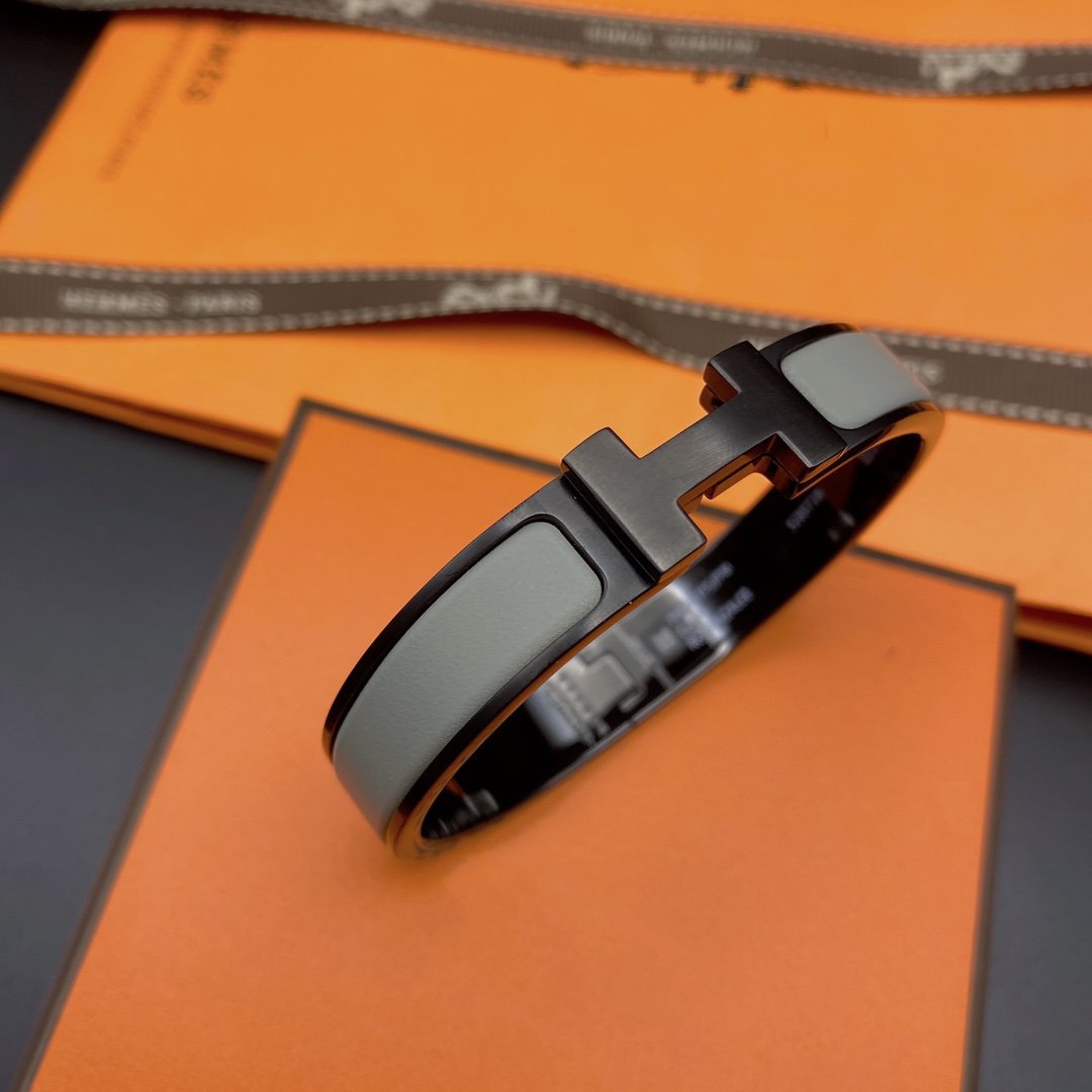 [Bling Jewelrys ]CLIC HM SO BLACK GREY BRACELET