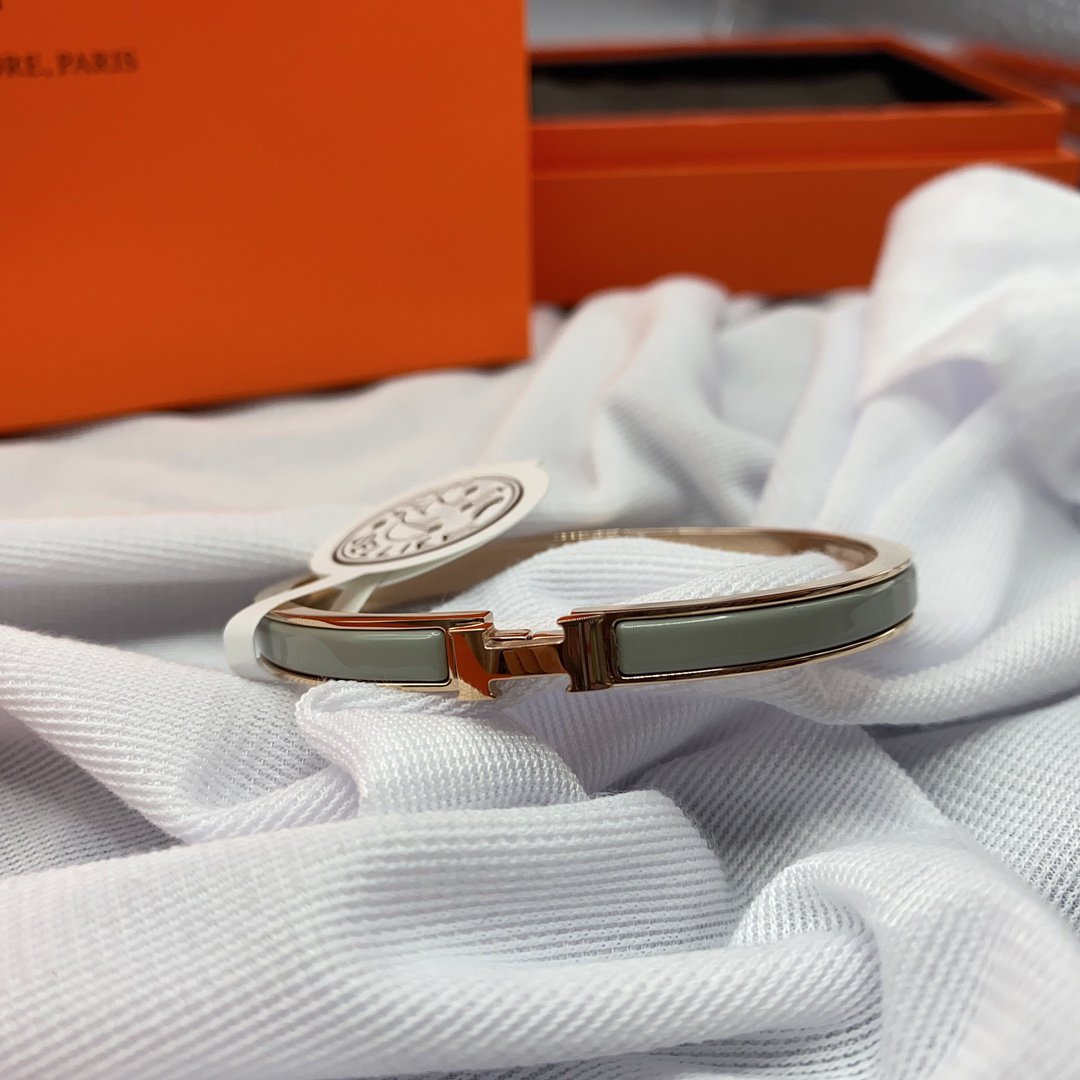 [Bling Jewelrys ]CLASSIC HM CLIC GREEN 8MM ENAMEL BRACELET