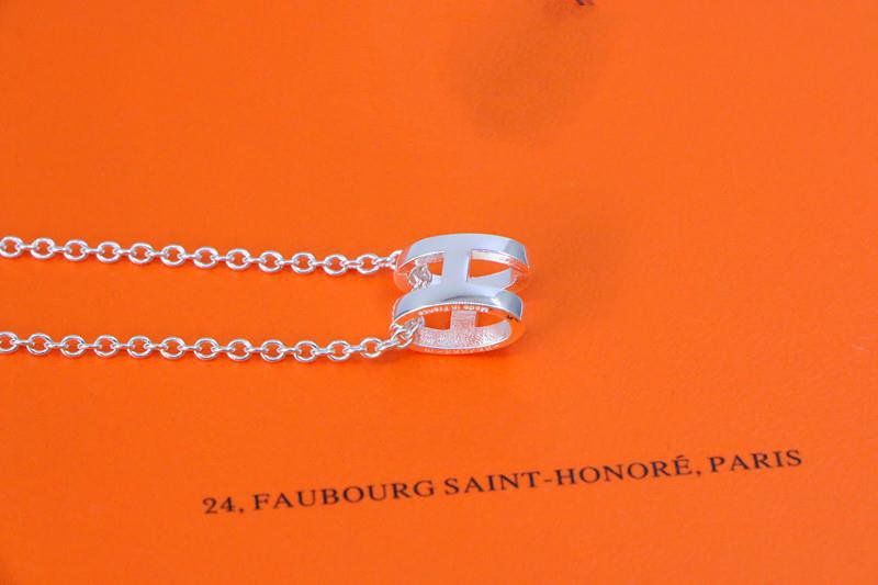 {
  "Bling Jewelrys": "ブリングジュエリー",
  "HM NECKLACE H LETTER OVAL SERIES": "HMネックレス Hレター オーバルシリーズ"
}