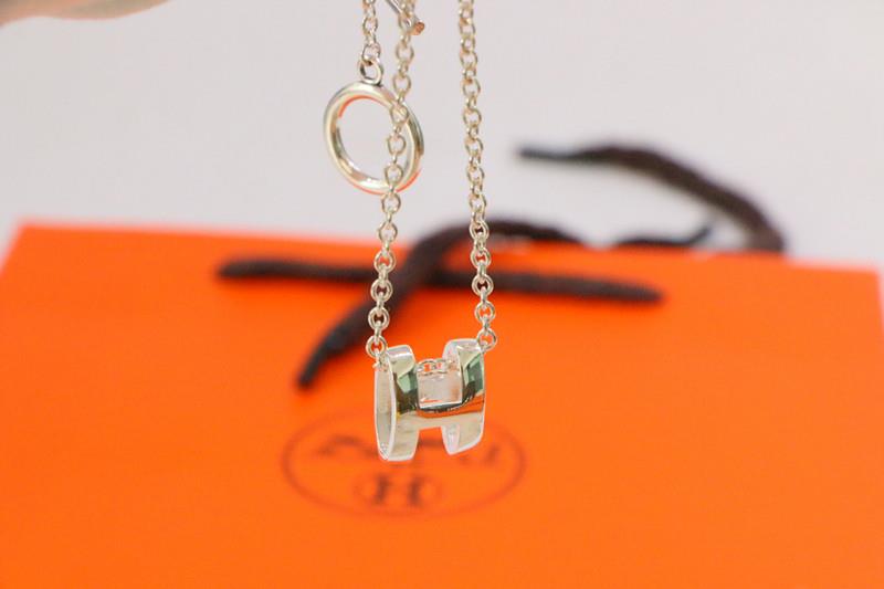 {
  "Bling Jewelrys": "ブリングジュエリー",
  "HM NECKLACE H LETTER OVAL SERIES": "HMネックレス Hレター オーバルシリーズ"
}