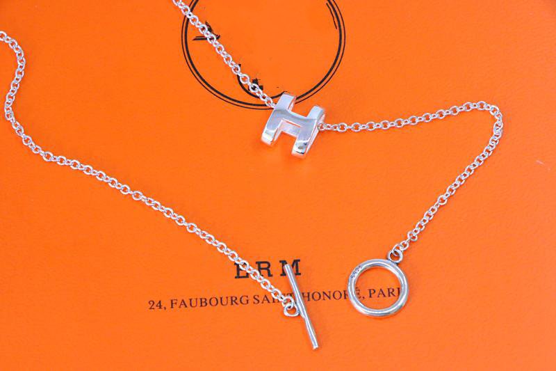 {
  "Bling Jewelrys": "ブリングジュエリー",
  "HM NECKLACE H LETTER OVAL SERIES": "HMネックレス Hレター オーバルシリーズ"
}