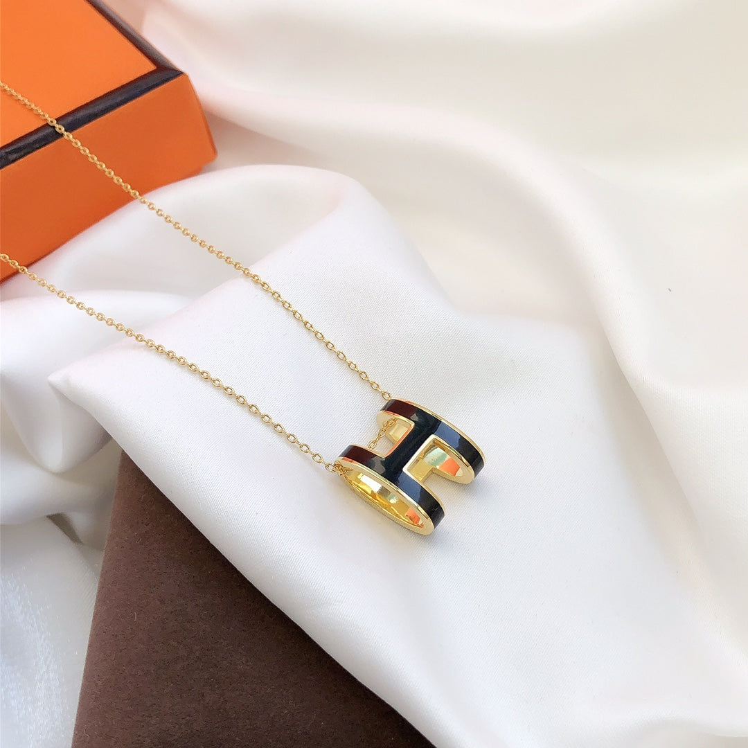 [Bling Jewelrys ]HM CLIC BLACK ENAMEL GOLD NECKLACE