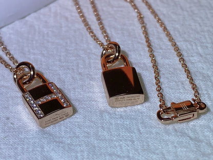 [Bling Jewelrys ]HM ADVANCED NICHE LOCK HEAD NECKLACE DIAMONDS