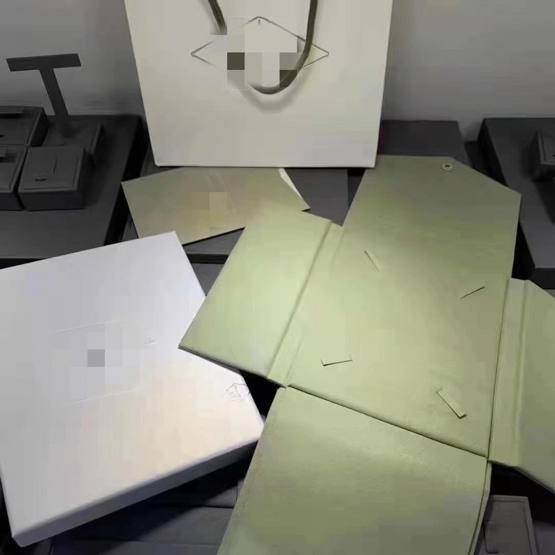 [Bling Jewelrys ]VA CLOVER BRACELET NECKLACE RING BOX GIFT BAG
