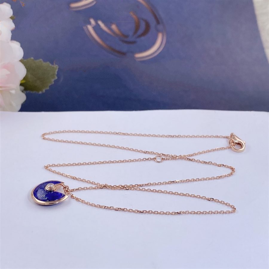 {
  "Bling Jewelrys": "Bling Jewelry",
  "AMULETTE ROSE GOLD AGATE NECKLACE": "AMULETTE ROSÉGOLD ACHAT HALSKETTE"
}