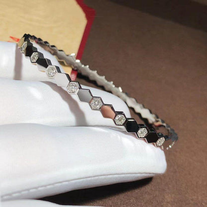 {
  "Bling Jewelrys": "ブリングジュエリー",
  "BEE LOVE SILVER DIAMOND BRACELET": "ビー・ラブ シルバーダイヤモンドブレスレット"
}