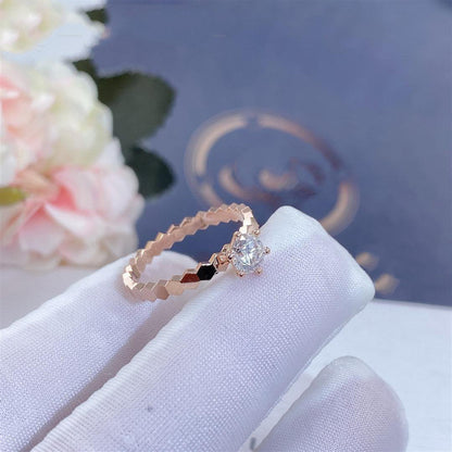 {"Bling Jewelrys": "ブリングジュエリー", "BEE LOVE RING PINK GOLD 1 DIAMOND": "ビー ラブ リング ピンクゴールド 1ダイヤモンド"}