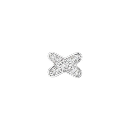 {
  "Bling Jewelrys": "ブリングジュエリー",
  "JEUX DE SILVER DIAMOND EARRINGS": "シルバーダイヤモンドピアス"
}