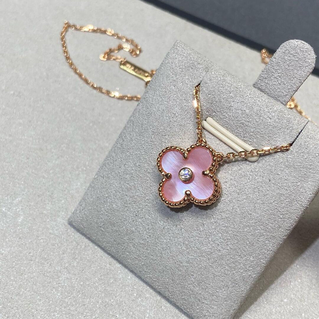 [Bling Jewelrys ]CLOVER 15MM DIAMOND PINK MOP NECKLACE