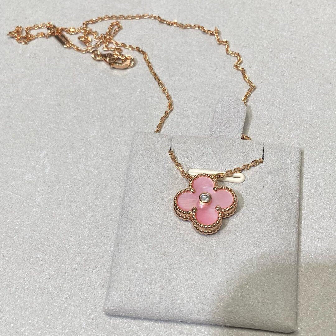 [Bling Jewelrys ]CLOVER 15MM DIAMOND PINK MOP NECKLACE