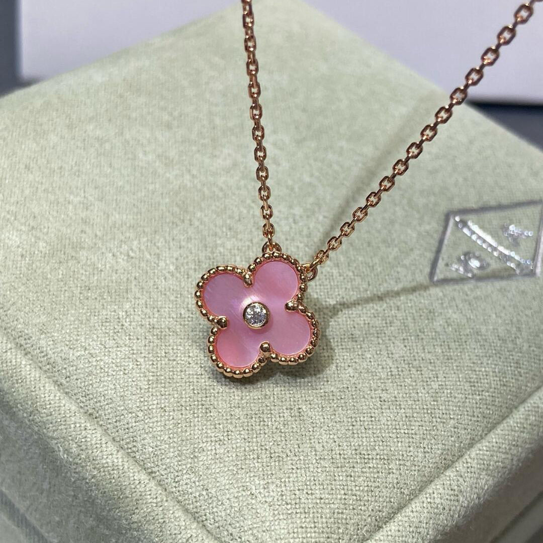 [Bling Jewelrys ]CLOVER 15MM DIAMOND PINK MOP NECKLACE