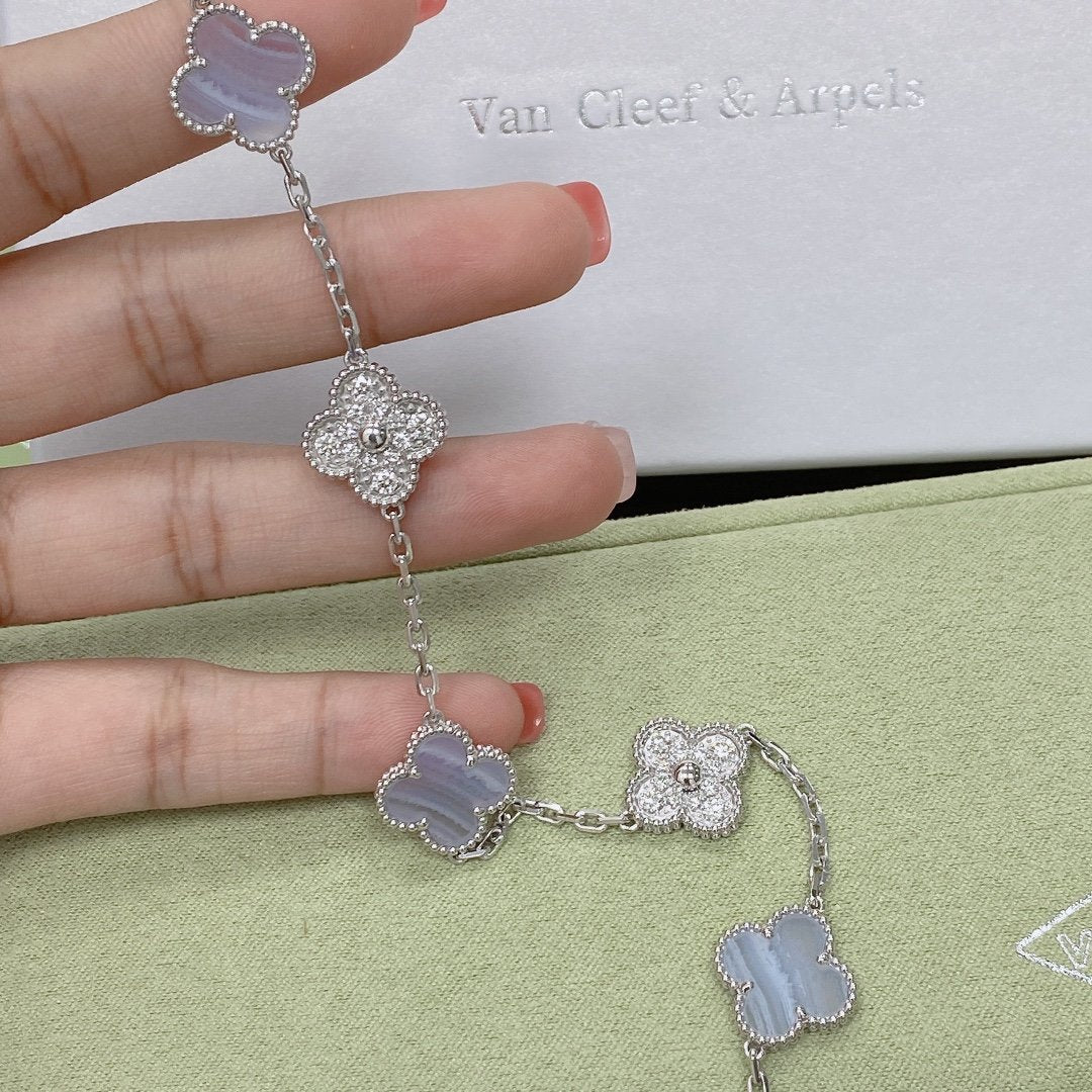 [Bling Jewelrys ] CLOVER 5 MOTIF PURPLE CHALCEDONY BRACELET COLLECTION