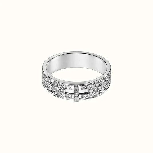 {
  "Bling Jewelrys ": "ブリングジュエリー",
  "KELLY SILVER DIAMOND RING": "ケリー シルバー ダイヤモンド リング"
}