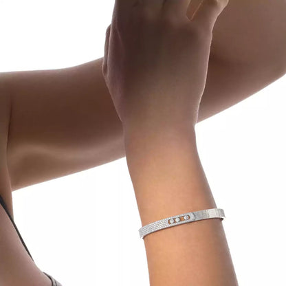 [Bling Jewelrys]Move Noa Cisel¨¦ half pav¨¦ bangle