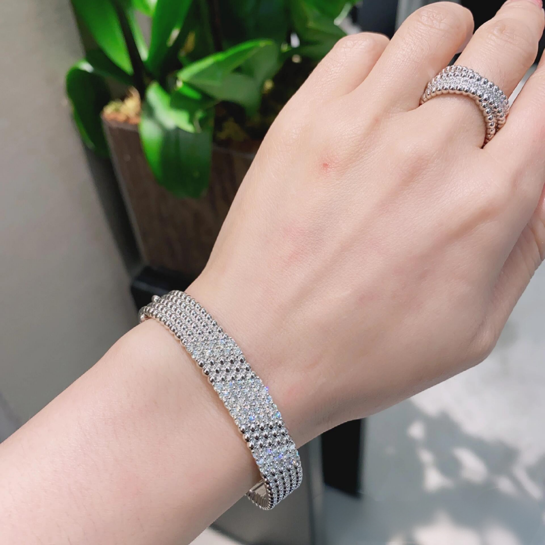 [Bling Jewelrys] FÜNFREIHIGES DIAMANTARMBAND