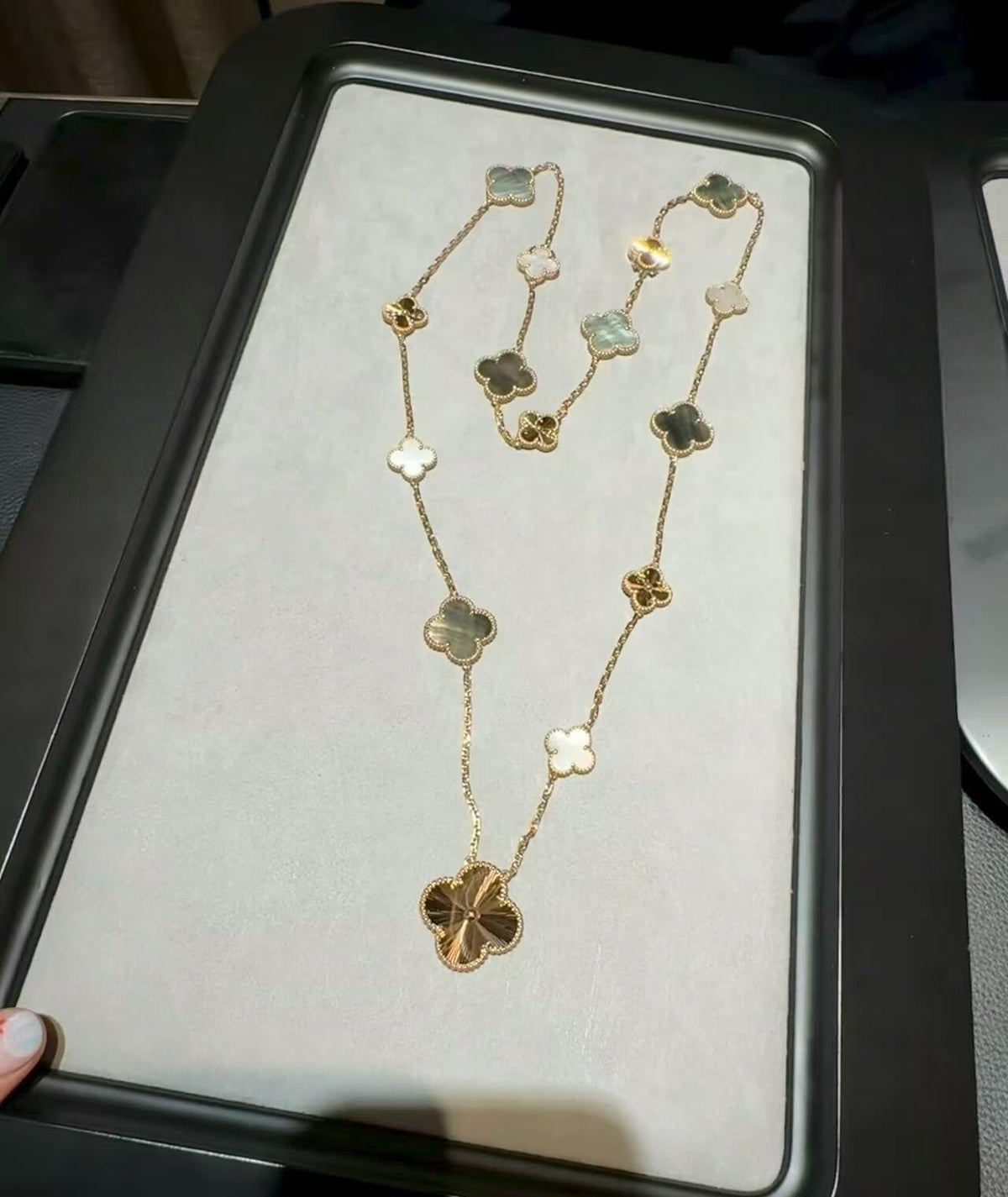 [Bling Jewelrys ]DETACHABLE CLOVER 15(11+4) FLOWER ROSE GOLD NECKLACE SET