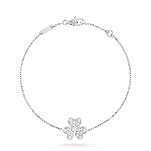 {
  "Bling Jewelrys": "Bling Jewelry",
  "FRIVOLE SILVER FLOWER DIAMOND BRACELET": "FRIVOLE SILBER BLUMEN DIAMANTARMBAND"
}