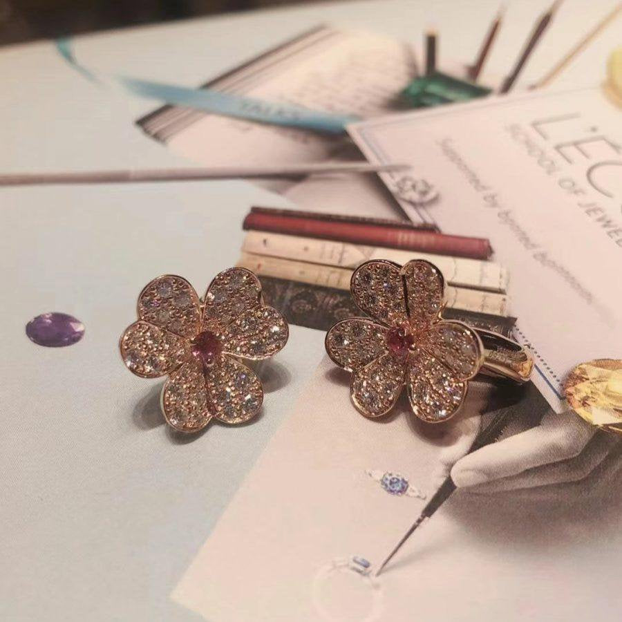 [Bling Jewelrys ]FRIVOLE PINK GOLD FLOWER DIAMOND EARRINGS