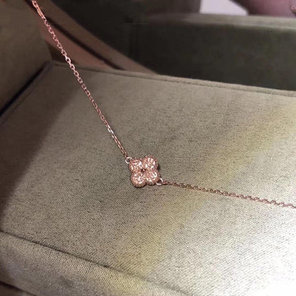 [Bling Jewelry] KLEEBATT-ARMBAND MIT EINZELNER BLÜTE